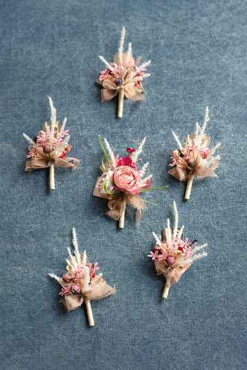 Boutonnieres in Valentine Magenta