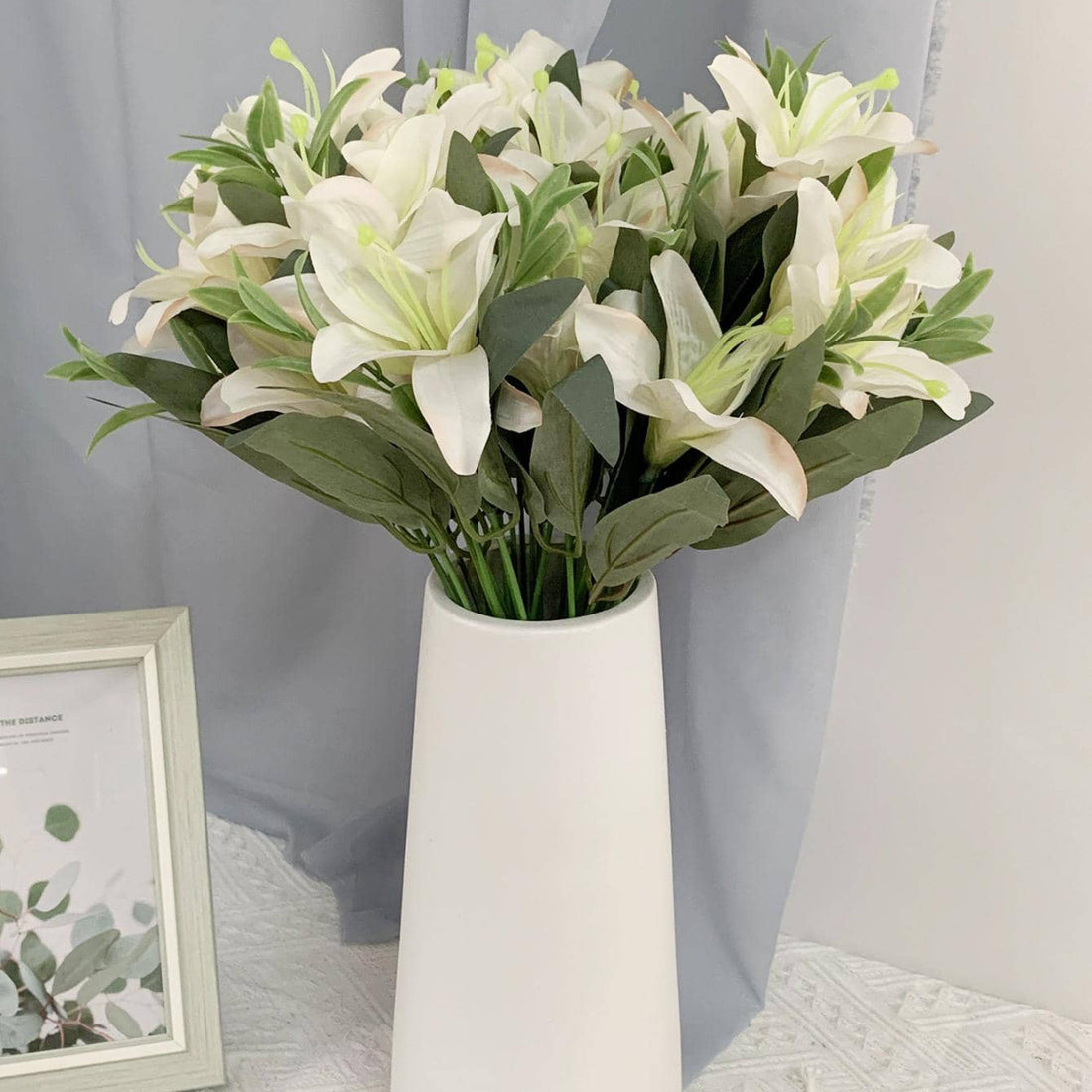 1 Bunch of Artificial Lilies 40cm 10 Heads Silk Fake Lily Bouquet for Home Hotel Flower Arrangement Wedding Party Decoration...